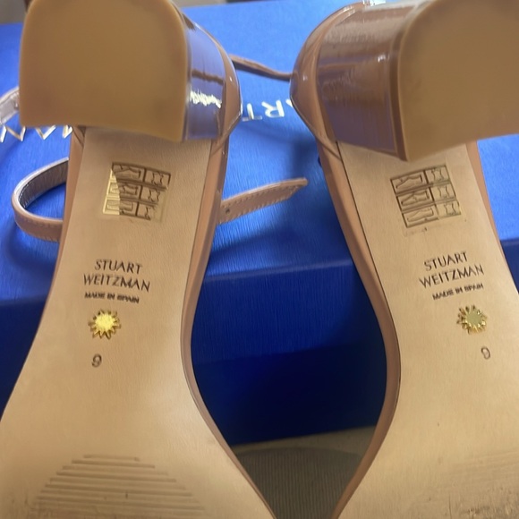 Stuart Weitzman "Nudistcurve" sandals in patent calf leather - Picture 10 of 10